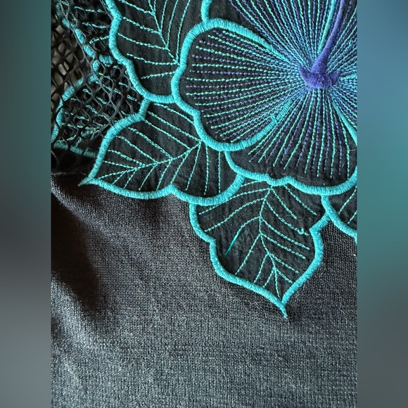 Anthropologie LUX Floral Embroidered Top - Picture 6 of 7